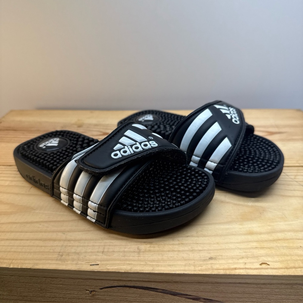 Adidas Adissage Kids size 12k Black White Slip On Slide Sandal 078285